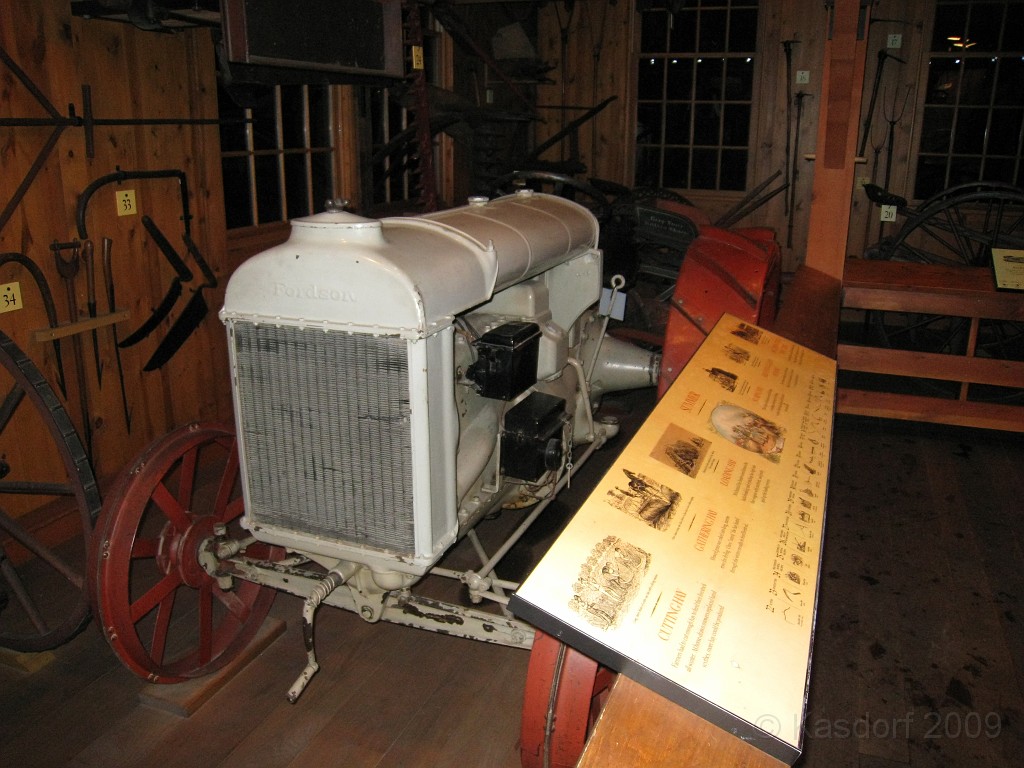 Henry Ford Christmas 2009 087.jpg - The Henry Ford Greenfield Village puts on an annual traditional Christmas special. Showing Christmas the way it was in the 1800's. The is was the 2009 event.